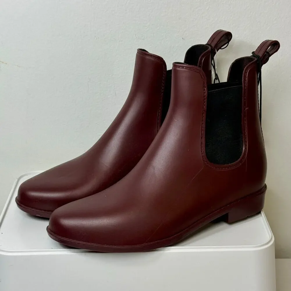 A New Day Chelsea Wide Width Rain Boots Burgundy Size 8 NWT